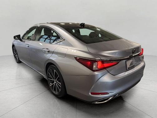 2022 Lexus ES 350 Base
