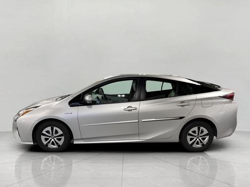 2016 Toyota Prius Four Touring