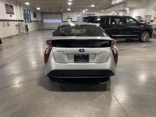 2016 Toyota Prius Four Touring