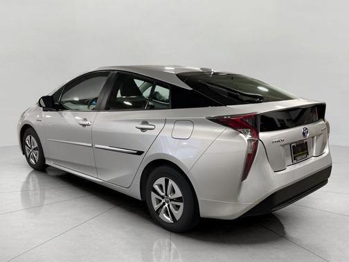 2016 Toyota Prius Four Touring
