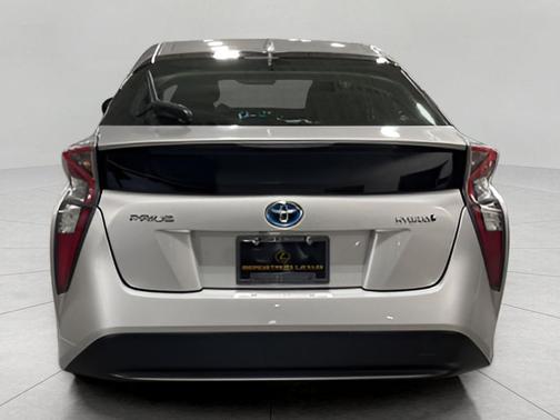 2016 Toyota Prius Four Touring