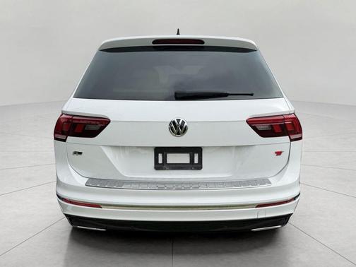 Pure White 2018 Volkswagen Tiguan 2.0T SEL
