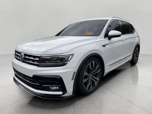 Pure White 2018 Volkswagen Tiguan 2.0T SEL