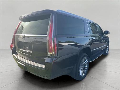 2019 Cadillac Escalade ESV Luxury