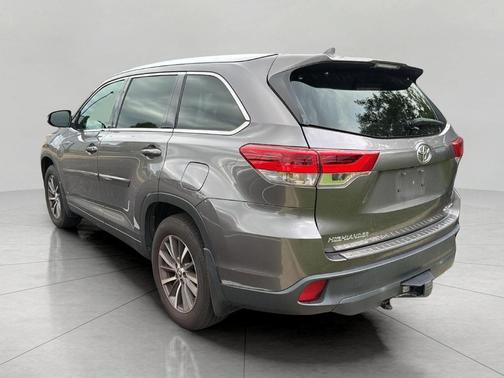 PREDAWN GRAY MICA 2018 Toyota Highlander XLE