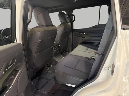 Eminent White Pearl 2024 Lexus GX 550 Overtrail