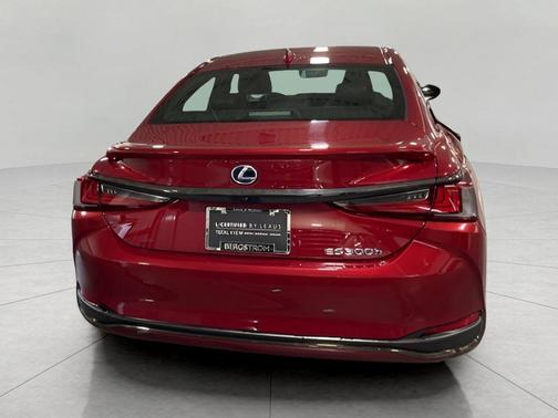 2022 Lexus ES 300h F SPORT