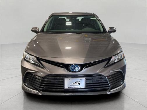 2024 Toyota Camry Hybrid LE