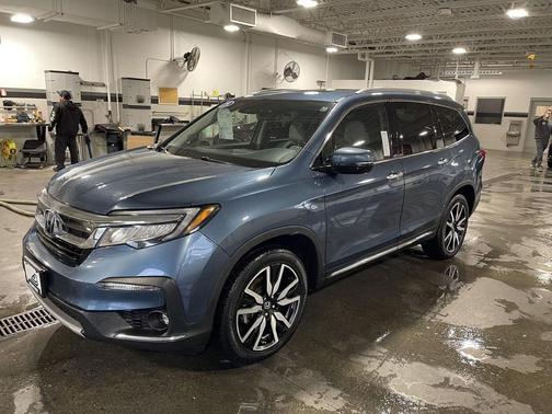 Steel Sapphire Metallic 2019 Honda Pilot Touring 8-Passenger