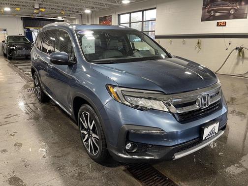 Steel Sapphire Metallic 2019 Honda Pilot Touring 8-Passenger
