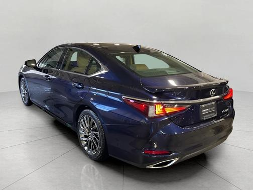 2024 Lexus ES 350 Ultra Luxury