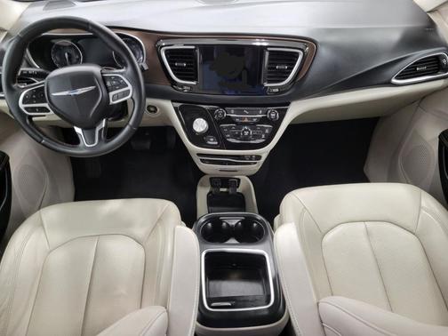 Jazz Blue Pearlcoat 2018 Chrysler Pacifica Touring-L Plus