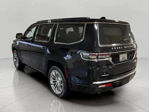 2022 Jeep Grand Wagoneer Series II 4x4
