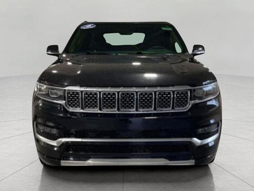 Diamond Black Crystal Pearlcoat 2022 Jeep Grand Wagoneer Series II 4x4