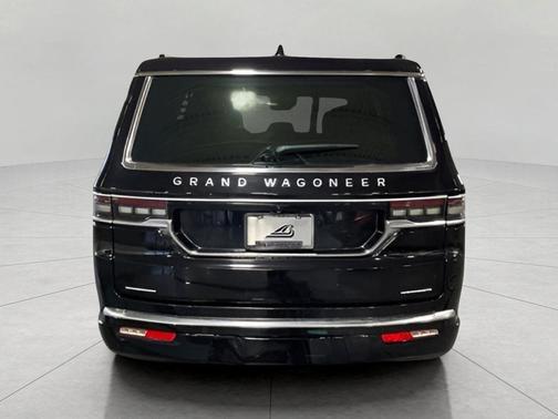 Diamond Black Crystal Pearlcoat 2022 Jeep Grand Wagoneer Series II 4x4