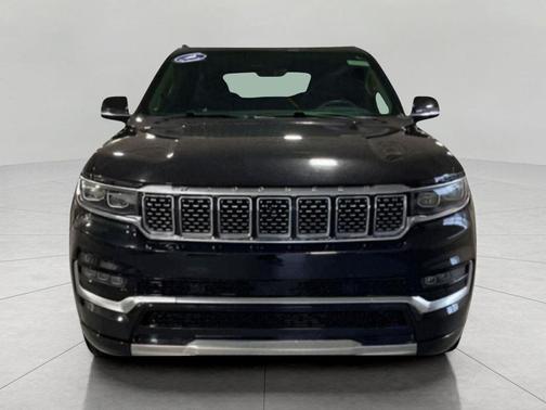 Diamond Black Crystal Pearlcoat 2022 Jeep Grand Wagoneer Series II 4x4