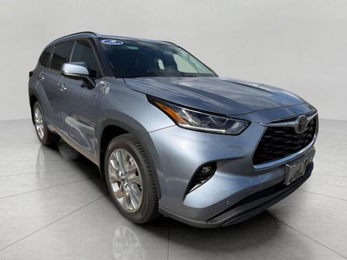 Moon Dust 2021 Toyota Highlander Limited