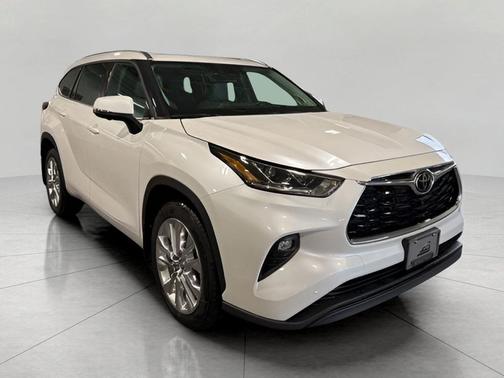Wind Chill Pearl 2023 Toyota Highlander Limited