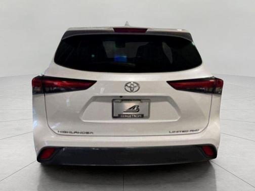 Wind Chill Pearl 2023 Toyota Highlander Limited