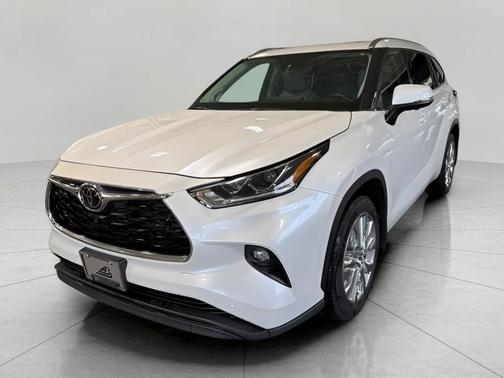 Wind Chill Pearl 2023 Toyota Highlander Limited