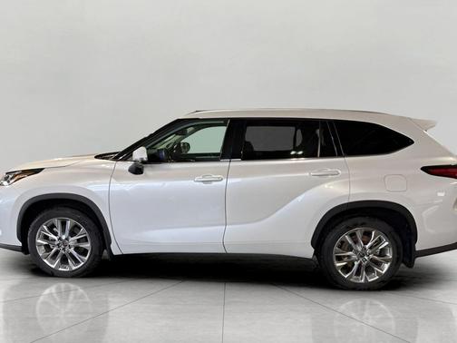 Wind Chill Pearl 2023 Toyota Highlander Limited