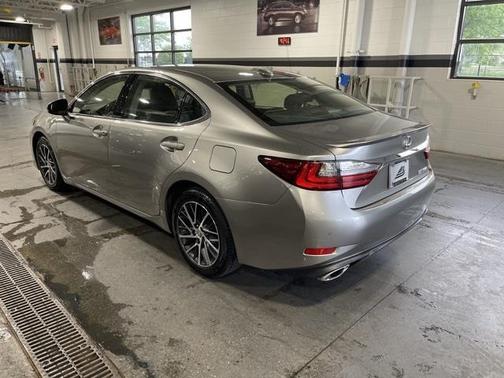 2016 Lexus ES 350 Base