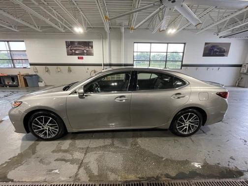 2016 Lexus ES 350 Base