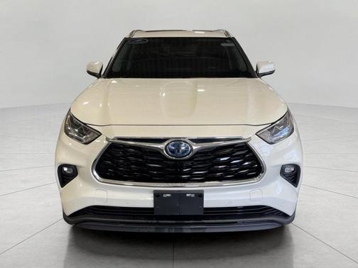 Blizzard Pearl 2021 Toyota Highlander Hybrid Limited
