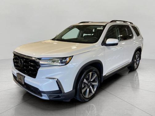 Platinum White Pearl 2023 Honda Pilot AWD Elite