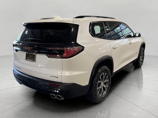 2024 GMC Acadia AWD AT4