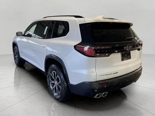 2024 GMC Acadia AWD AT4