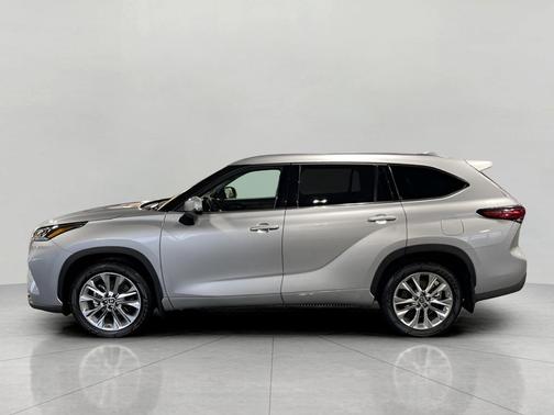 2022 Toyota Highlander Limited