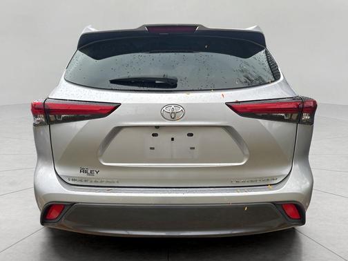 2022 Toyota Highlander Limited
