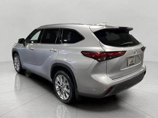 2022 Toyota Highlander Limited