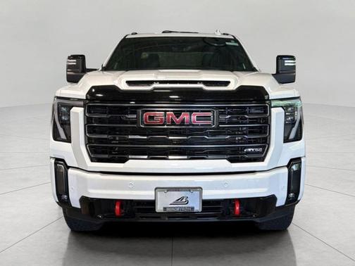 Summit White 2024 GMC Sierra 2500 AT4