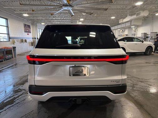 Wind Chill Pearl 2026 Lexus TX 350 Luxury