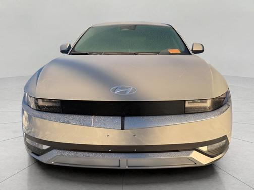 2022 Hyundai IONIQ 5 SE