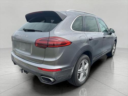 2016 Porsche Cayenne Base