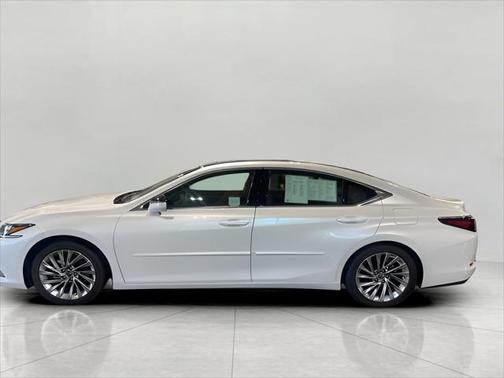 2022 Lexus ES 350 Ultra Luxury