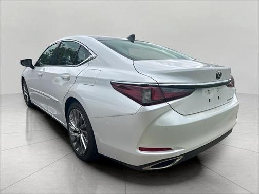 2022 Lexus ES 350 Ultra Luxury