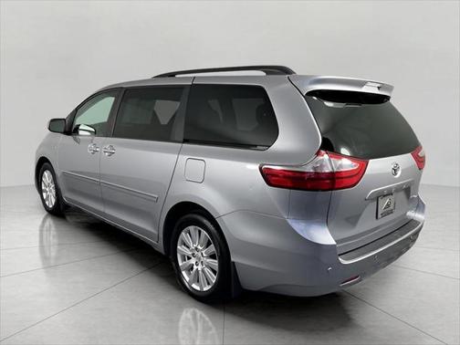 2017 Toyota Sienna XLE Premium