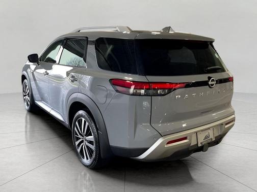 Boulder Gray Pearl 2025 Nissan Pathfinder Platinum 4WD
