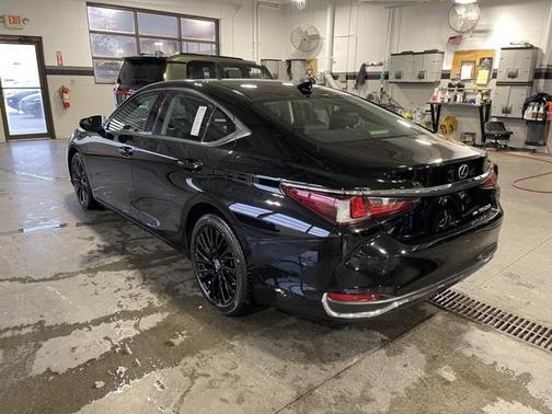 2021 Lexus ES 250 Base