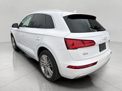 2019 Audi Q5 2.0T Premium Plus