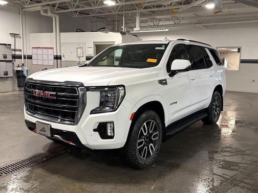 Summit White 2024 GMC Yukon 4WD AT4