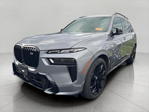2023 BMW X7 M60i