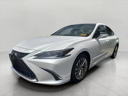 2023 Lexus ES 350 Ultra Luxury