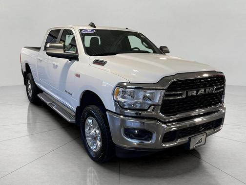 2022 RAM 2500 Big Horn Crew Cab 4x4 6'4' Box