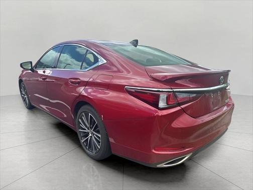 2022 Lexus ES 350 Base
