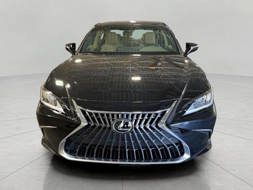 2025 Lexus ES 300h Base